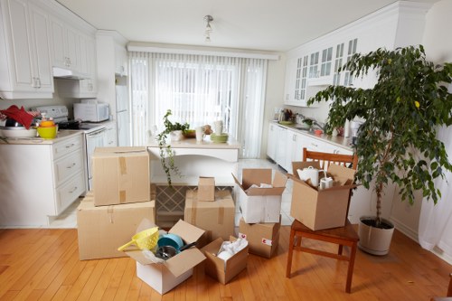 Benefits of hiring a removal truck for your move