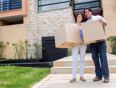 Various sizes of moving trucks available in Brompton